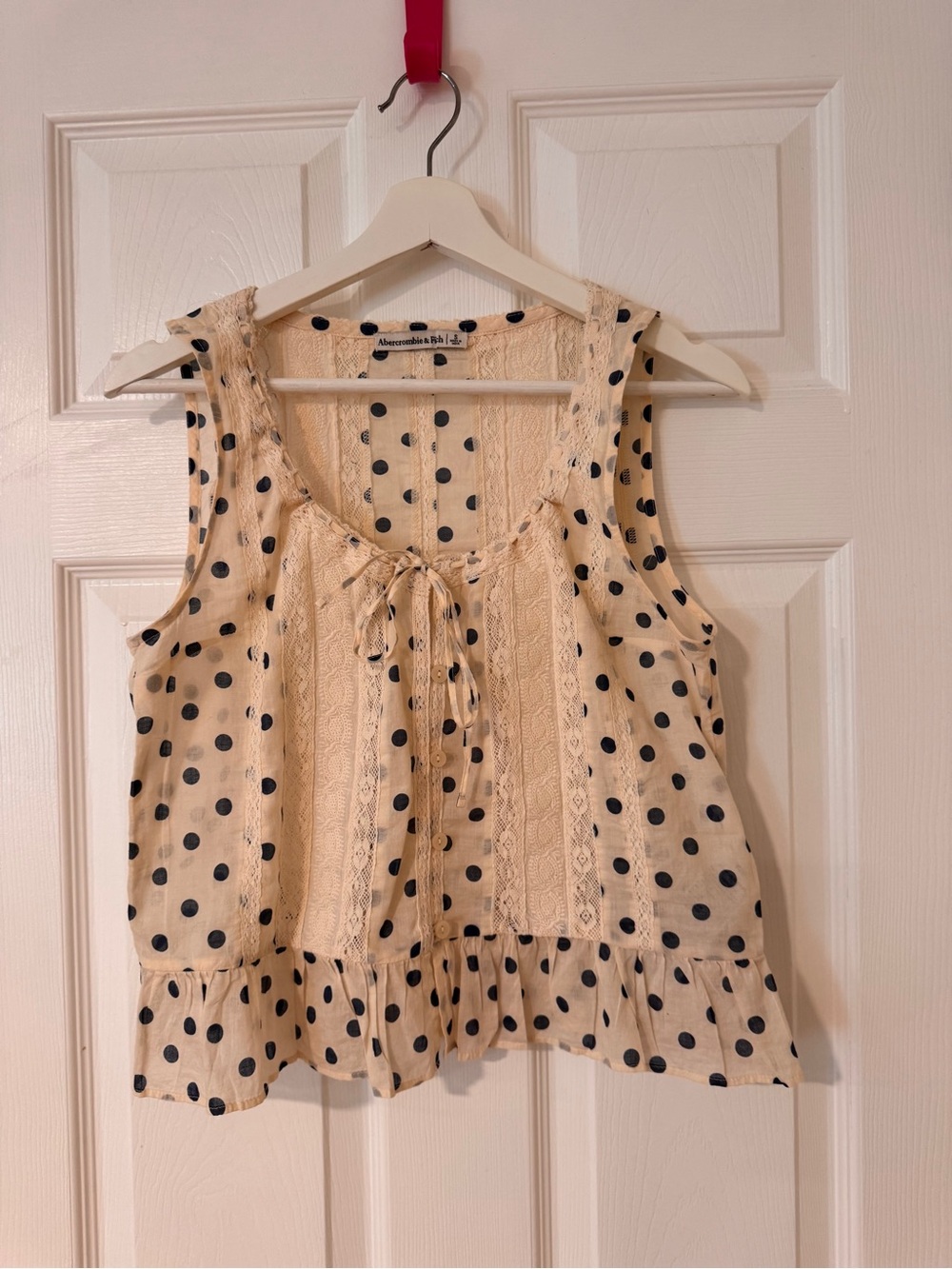 Abercrombie & Fitch Cream Polka Dot Lace-Trim Sleeveless Top Size S like new